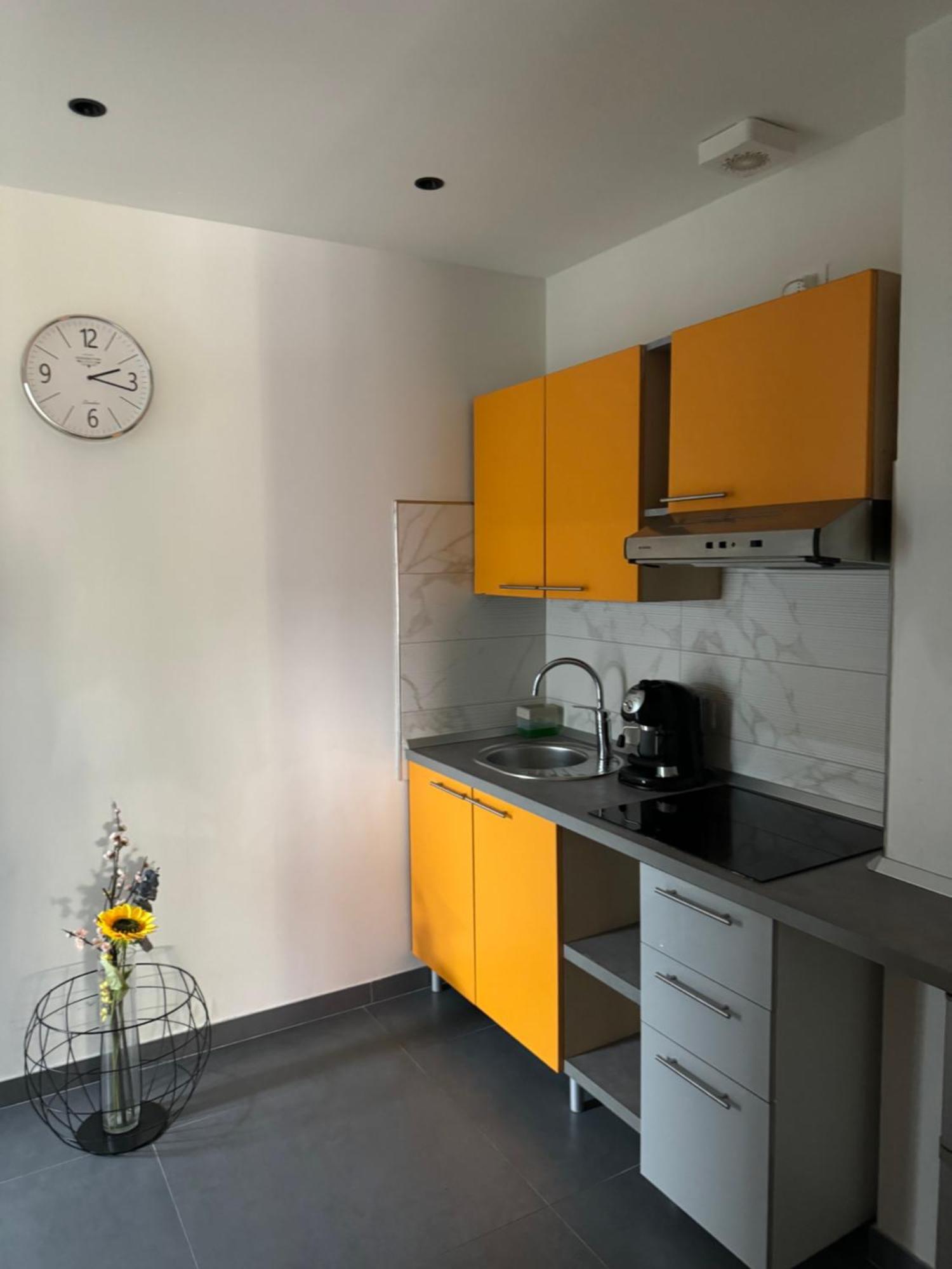 Appartamenti Clesioresidencebuonconsiglio Trento Luaran gambar